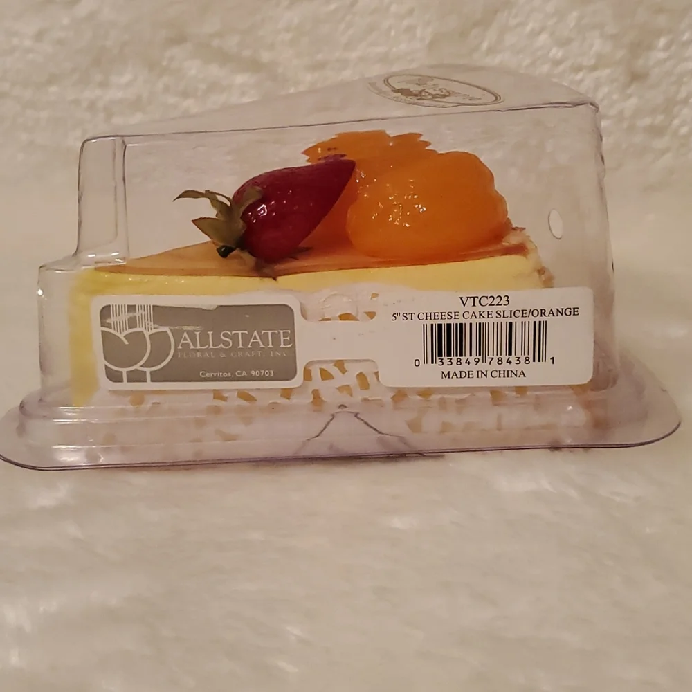 Faux Cheesecake slice for display